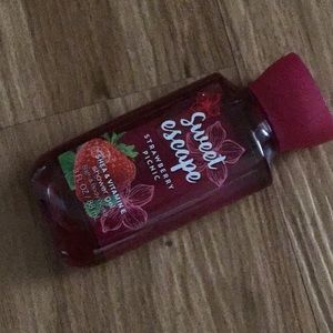 Sweet escape mini shower gel